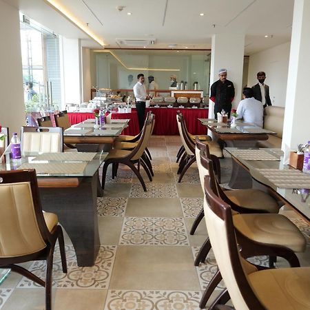 Florida Airport Hotel Kochi Nedumbassery Exterior photo