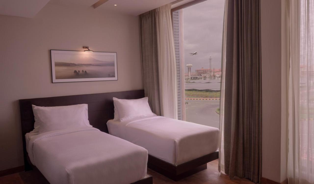 Florida Airport Hotel Kochi Nedumbassery Exterior photo